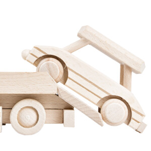 Zwei Holzautos, Abschleppwagen und Pkw aus Holz, 29 × 9 × 12 cm
