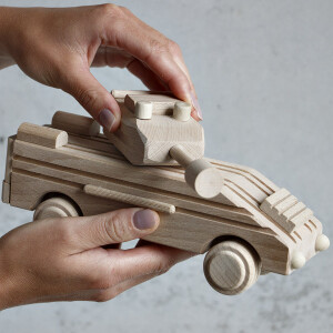 Panzerfahrzeug aus Holz, Spielzeugauto, Holzauto,...